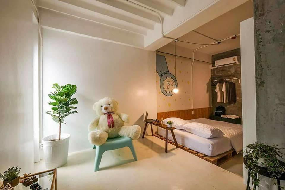 Pastelhouse Hostel (Adults Only) Bangkok Exterior photo