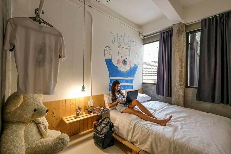 Pastelhouse Hostel (Adults Only) Bangkok Exterior photo